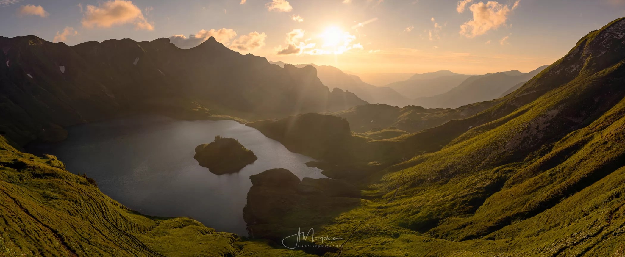 Panoramic view of lake Schrecksee