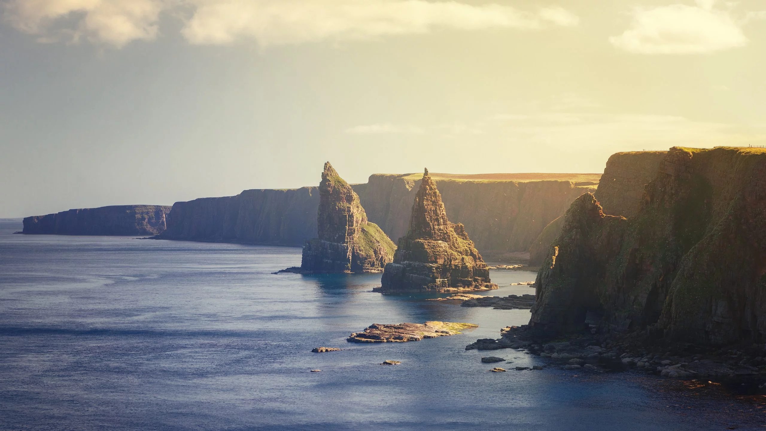 Duncansby Stacks on the northern shore of Scotland in the early morning light