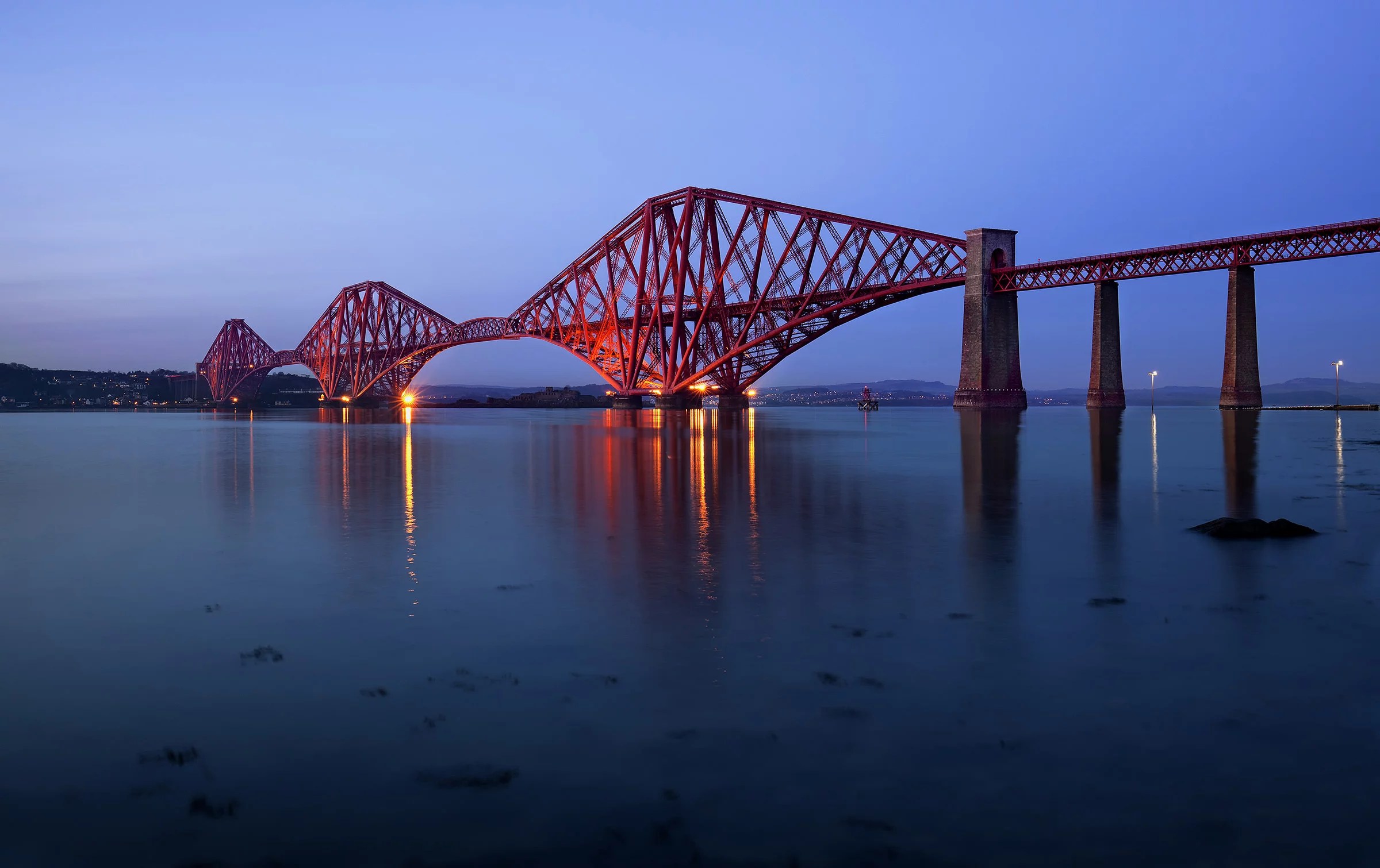 Forth bridge just north of Edinburgh, Scotland