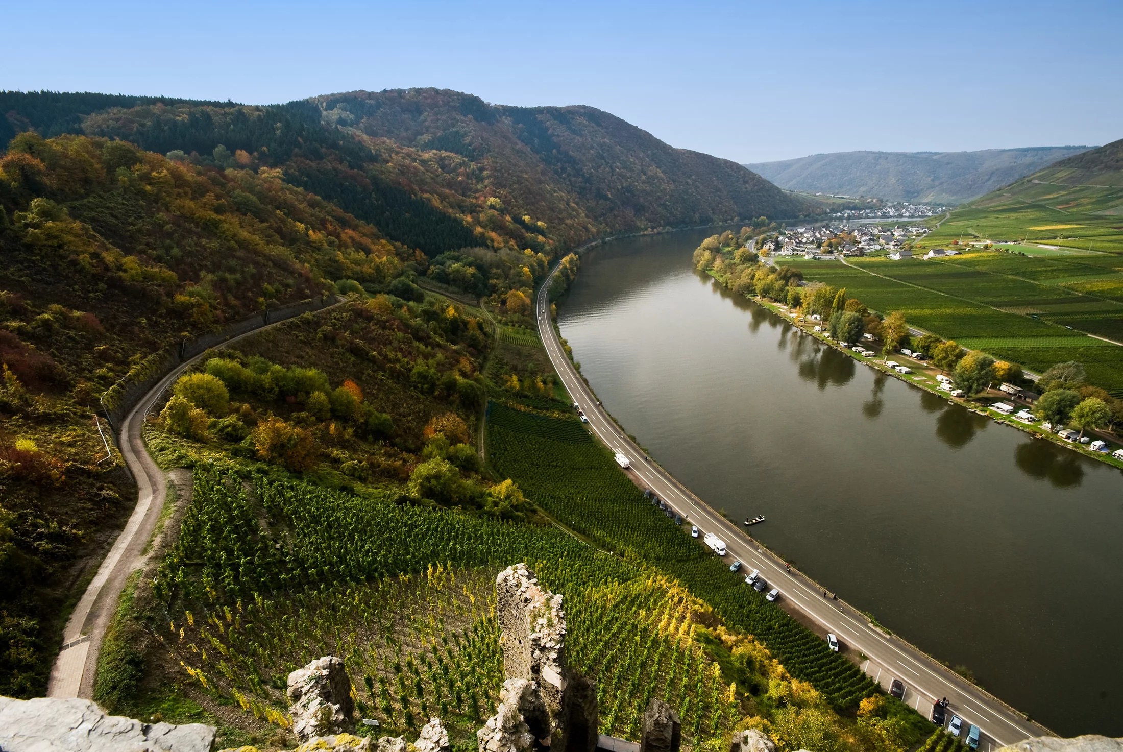 Early autumn in the valley (view from Beilsteil castle)