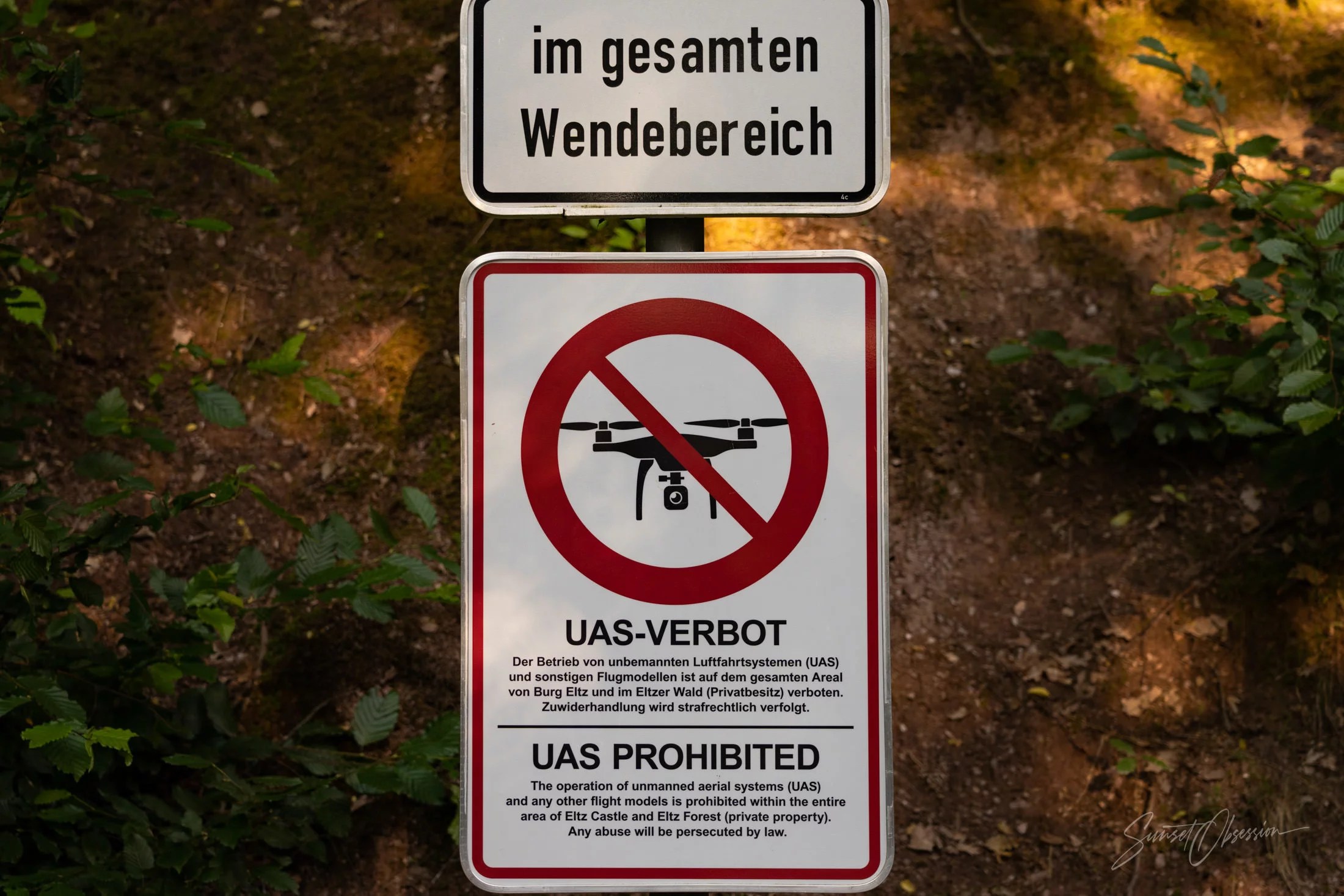 No drones allowed sign near Burg Eltz